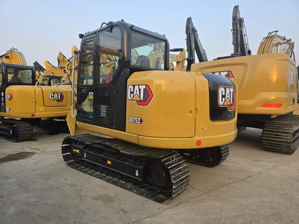 CAT CAT307E2 - Гусеничный экскаватор: фото 1 CAT CAT307E2 - Гусеничный экскаватор: фото 1