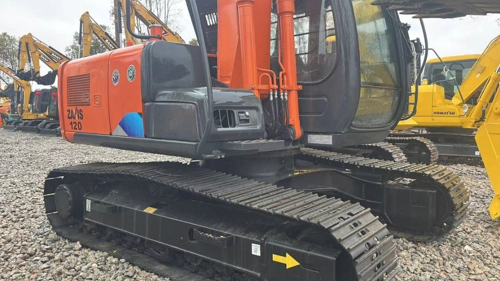 Hitachi ZX120 - Гусеничный экскаватор: фото 1 Hitachi ZX120 - Гусеничный экскаватор: фото 1
