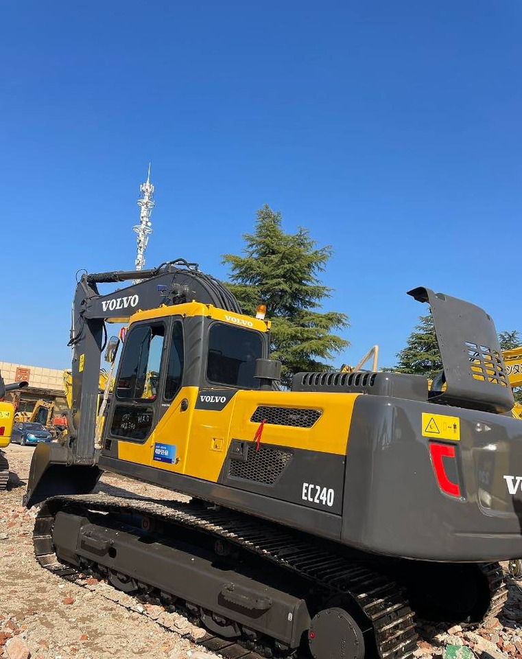 Volvo EC240D [ Copy ] - Гусеничный экскаватор: фото 1