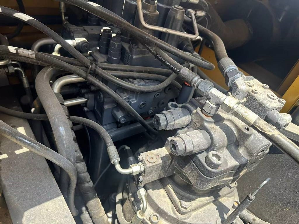 XCMG XE 215 DA - Гусеничный экскаватор: фото 4 XCMG XE 215 DA - Гусеничный экскаватор: фото 4