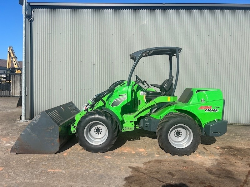 Avant 860 i TDL  - Компактный фронтальный погрузчик: фото 1