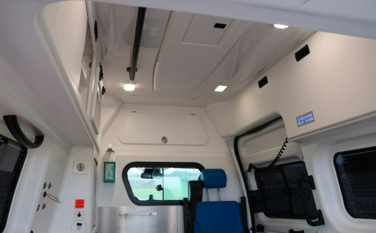 Ford Transit Transit Custom Ford Transit Custom Karetka Ambulans Wyposażony Model - Машина скорой помощи: фото 5 Ford Transit Transit Custom Ford Transit Custom Karetka Ambulans Wyposażony Model - Машина скорой помощи: фото 5
