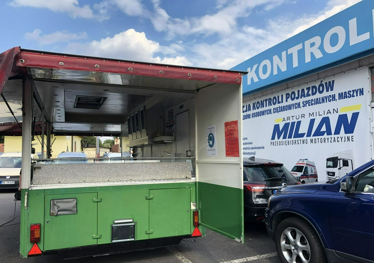 Inna Inny Autosklep Gastronomicznay Foodtruck sklep Food truck Gril imbis Borc - Торговый прицеп: фото 4 Inna Inny Autosklep Gastronomicznay Foodtruck sklep Food truck Gril imbis Borc - Торговый прицеп: фото 4