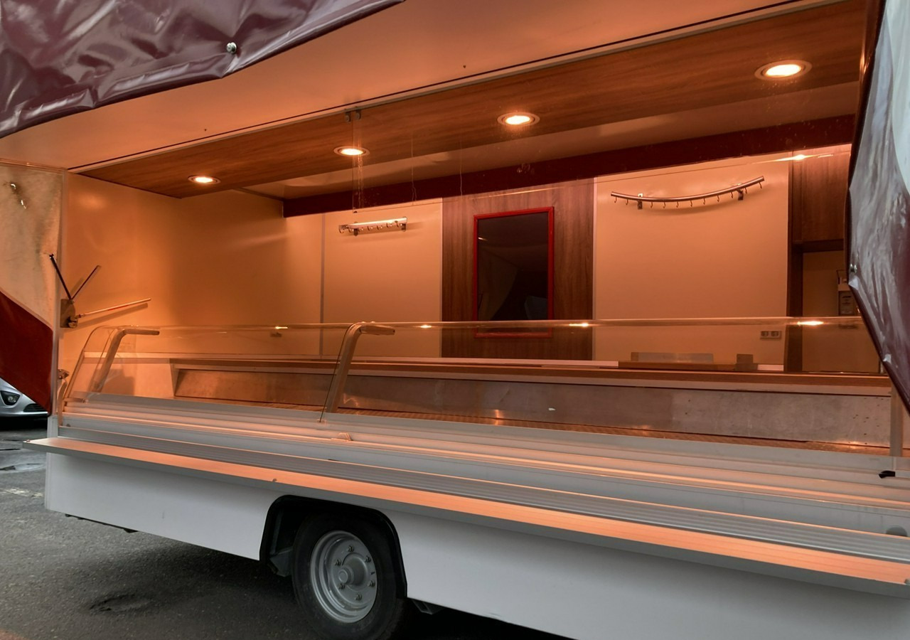 Inna Inny Przycze Autosklep wędli Gastronomiczna food truck foodtruck sklep 20 - Торговый прицеп: фото 1 Inna Inny Przycze Autosklep wędli Gastronomiczna food truck foodtruck sklep 20 - Торговый прицеп: фото 1
