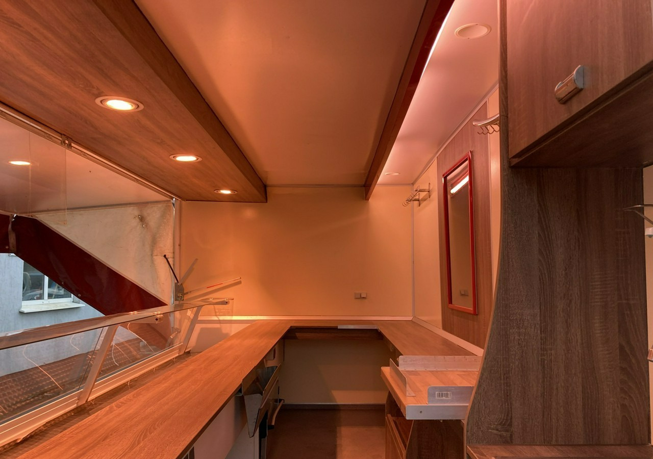 Inna Inny Przycze Autosklep wędli Gastronomiczna food truck foodtruck sklep 20 - Торговый прицеп: фото 3 Inna Inny Przycze Autosklep wędli Gastronomiczna food truck foodtruck sklep 20 - Торговый прицеп: фото 3