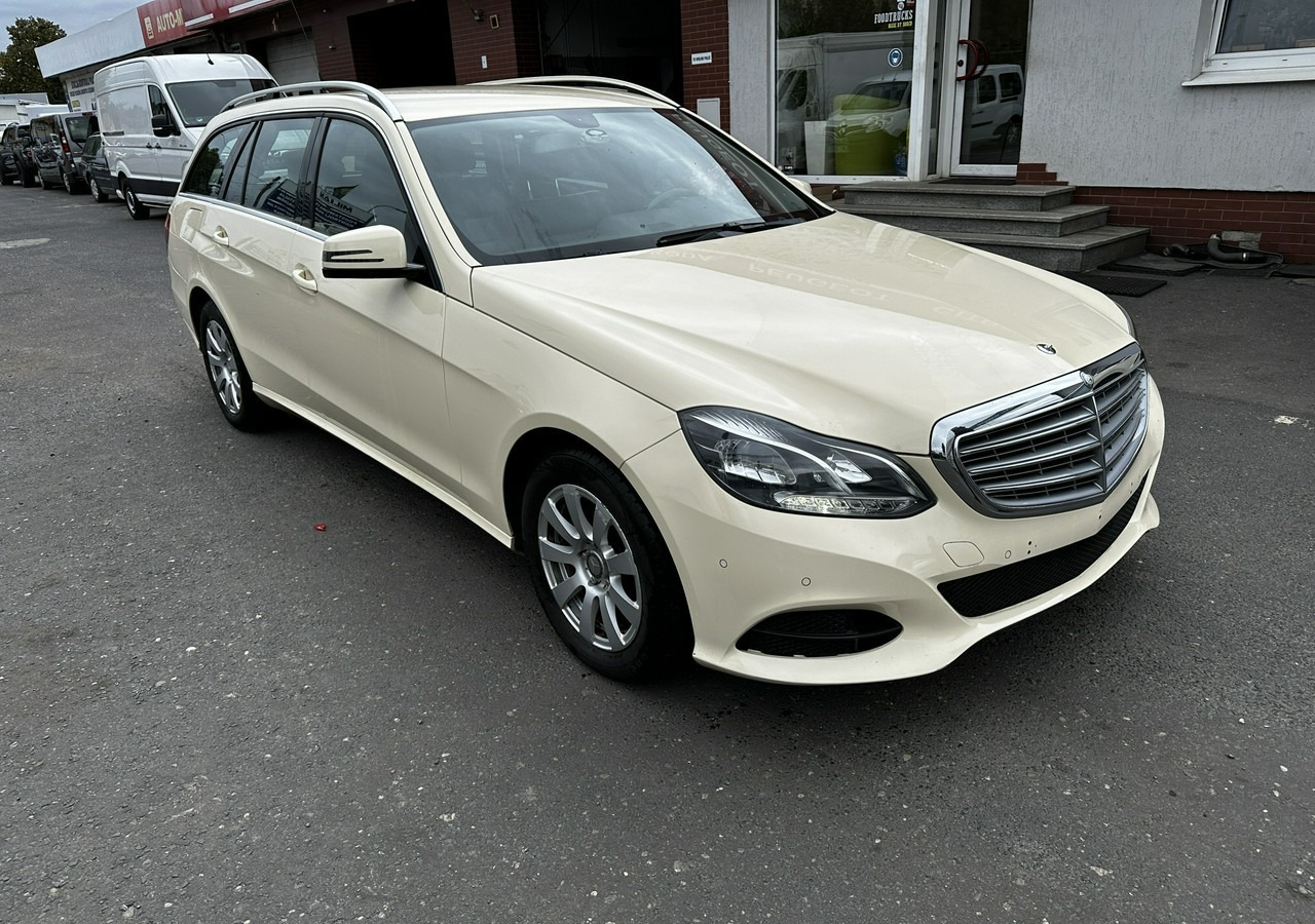 Mercedes-Benz Klasa E W212 E200 CDI Bluetec 7G-tronie 2015 LIFT Skóra FullLed ELEGANCE - Легковой автомобиль: фото 1 Mercedes-Benz Klasa E W212 E200 CDI Bluetec 7G-tronie 2015 LIFT Skóra FullLed ELEGANCE - Легковой автомобиль: фото 1