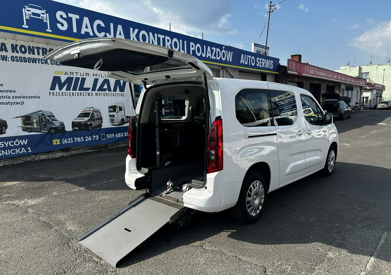 Opel Combo IV Combo Maxi przewozu Niepełnosprawnych inwalida rampa Model 2020 PFR - Легковой автомобиль: фото 1 Opel Combo IV Combo Maxi przewozu Niepełnosprawnych inwalida rampa Model 2020 PFR - Легковой автомобиль: фото 1