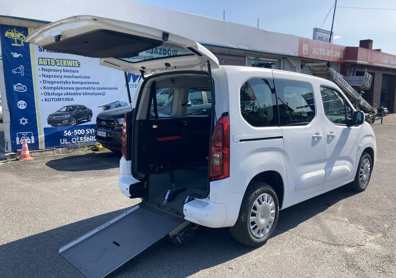 Opel Combo IV Combo do przewozu Niepełnosprawnych inwalida rampa Model 2021 PFRON - Легковой автомобиль: фото 1 Opel Combo IV Combo do przewozu Niepełnosprawnych inwalida rampa Model 2021 PFRON - Легковой автомобиль: фото 1