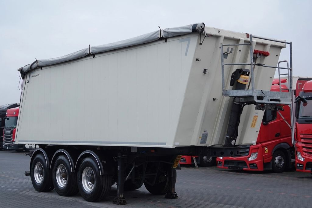 Fliegl WYWROTKA 38 m3 / TYŁ KLAPA / WAGA: 4700 KG / ALU - Тентованный полуприцеп: фото 1 Fliegl WYWROTKA 38 m3 / TYŁ KLAPA / WAGA: 4700 KG / ALU - Тентованный полуприцеп: фото 1