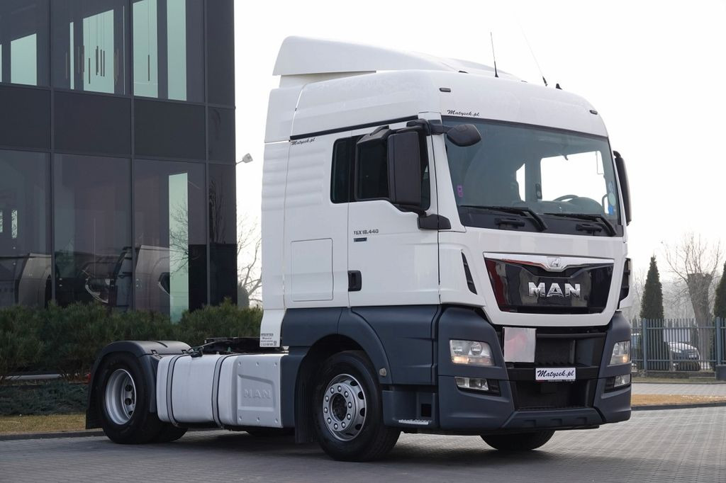 MAN TGX 18. 440 / XLX / STANDARD / 2016 YEAR/ - Тягач: фото 1 MAN TGX 18. 440 / XLX / STANDARD / 2016 YEAR/ - Тягач: фото 1