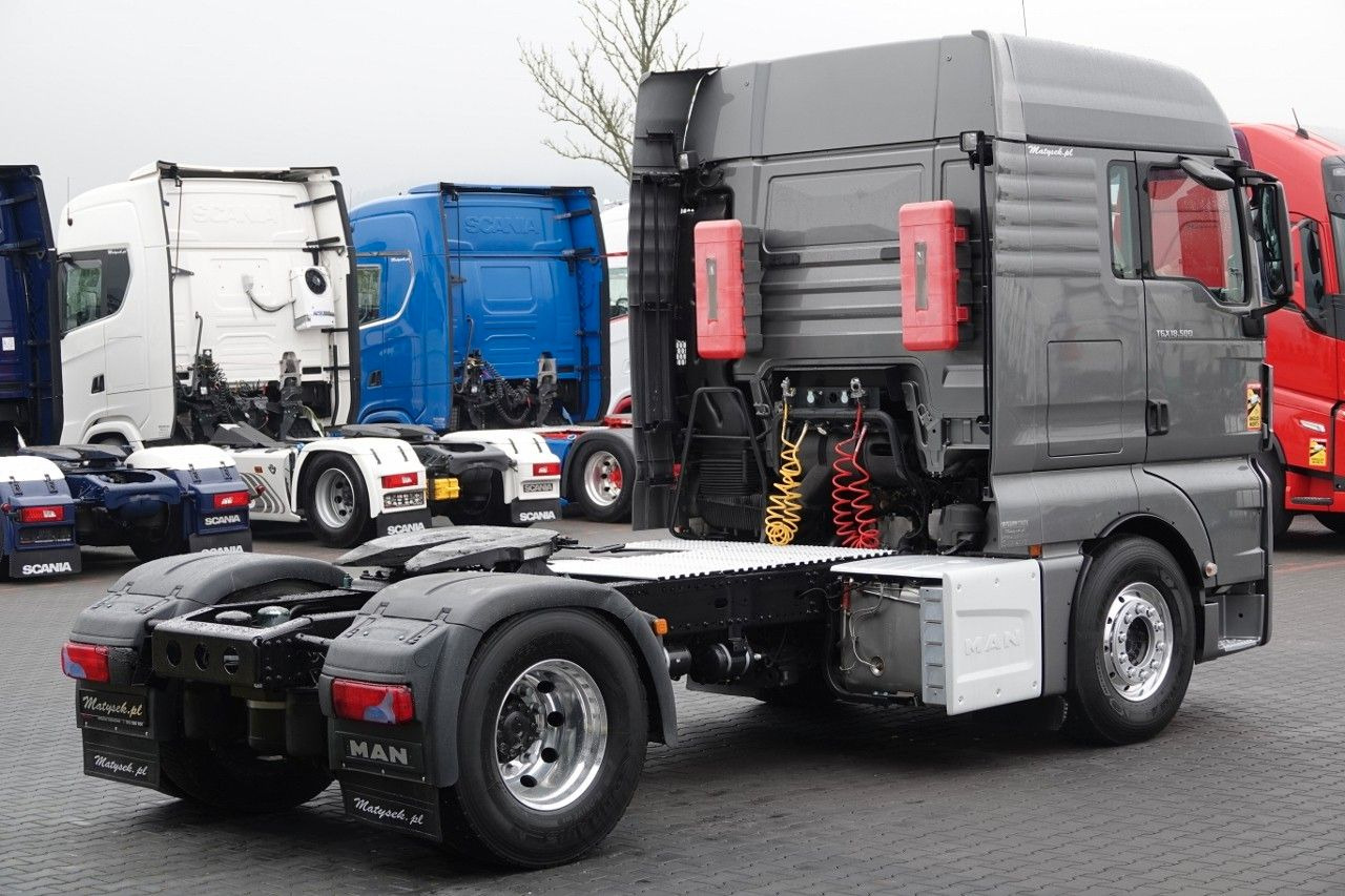 MAN TGX 18.500 / RETARDER / PEŁNY ADR / ALUFELGI / - Тягач: фото 5 MAN TGX 18.500 / RETARDER / PEŁNY ADR / ALUFELGI / - Тягач: фото 5