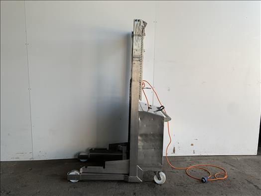 Syspal Tote bin lifter - Пищевое оборудование: фото 1 Syspal Tote bin lifter - Пищевое оборудование: фото 1