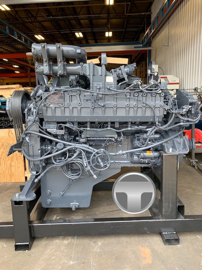 Двигатель Komatsu SAA12V140E-3: фото 1