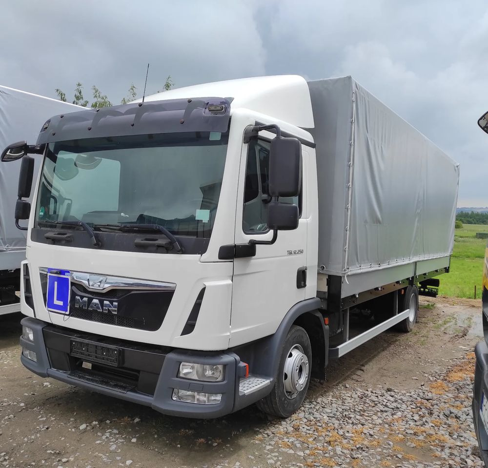 MAN TGL 12.250 NAUKA JAZDY / ELKA / L / / - Тентованный грузовик: фото 1 MAN TGL 12.250 NAUKA JAZDY / ELKA / L / / - Тентованный грузовик: фото 1