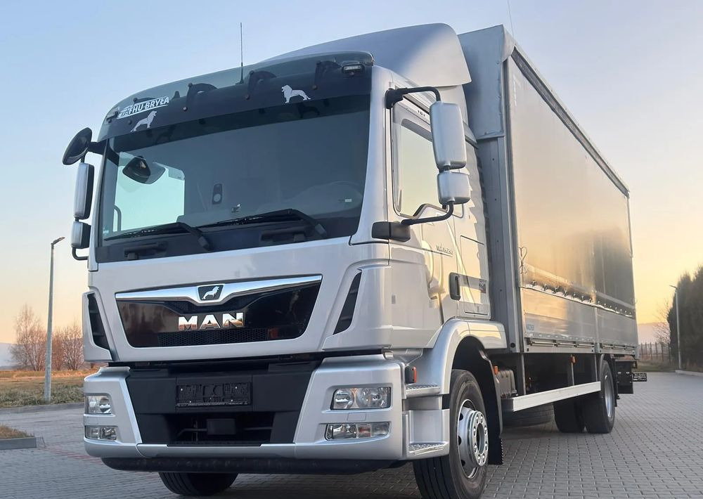 MAN TGM 15.290/E6/18PALET/SERWISOWANY/NISKI PRZEBIEG/WINDA/FIRANKA/BURTY 80CM/BURTO-FIRANKA - Тентованный грузовик: фото 1