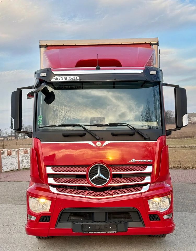 Mercedes-Benz ACTROS 1830/1827/1832/FIRANKA/WINDA/18 EUROPALET/AUTOMAT/Z NIEMIEC/2017/DUŻA ŁADOWNOŚĆ - Тентованный грузовик: фото 5 Mercedes-Benz ACTROS 1830/1827/1832/FIRANKA/WINDA/18 EUROPALET/AUTOMAT/Z NIEMIEC/2017/DUŻA ŁADOWNOŚĆ - Тентованный грузовик: фото 5