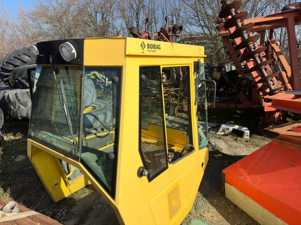 Bomag BW 177-226 D/DH CABIN - Кабина для Строительной техники: фото 1 Bomag BW 177-226 D/DH CABIN - Кабина для Строительной техники: фото 1