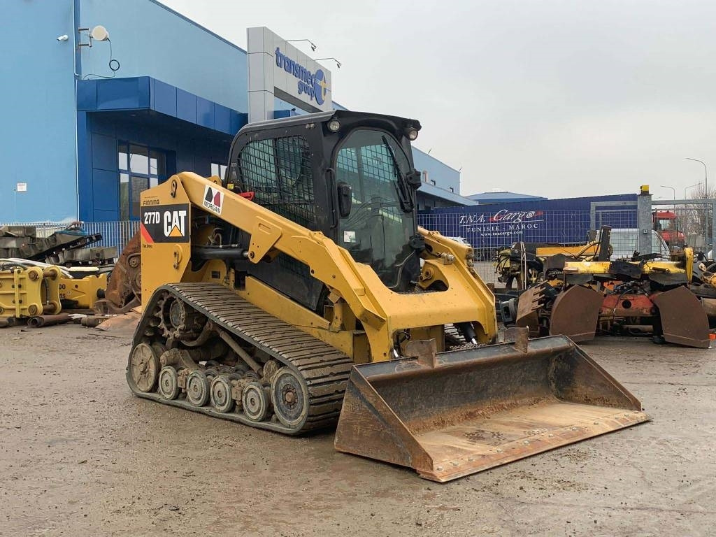 CAT 277 D - Мини-погрузчик с бортовым поворотом: фото 1 CAT 277 D - Мини-погрузчик с бортовым поворотом: фото 1