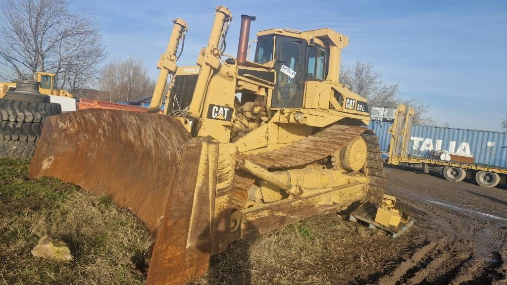 CAT D 8 L - Бульдозер: фото 1 CAT D 8 L - Бульдозер: фото 1