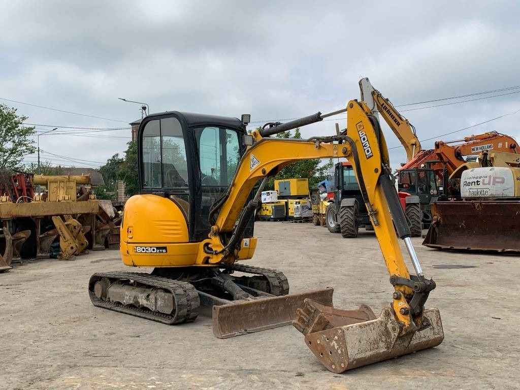 JCB 8030 ZTS - Мини-экскаватор: фото 2 JCB 8030 ZTS - Мини-экскаватор: фото 2