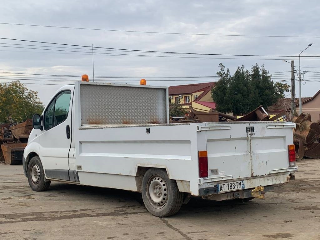 Renault Trafic - Цельнометаллический фургон: фото 3 Renault Trafic - Цельнометаллический фургон: фото 3