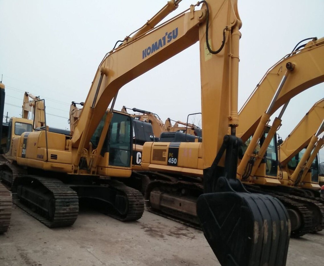 Komatsu PC200-7 - Гусеничный экскаватор: фото 3 Komatsu PC200-7 - Гусеничный экскаватор: фото 3