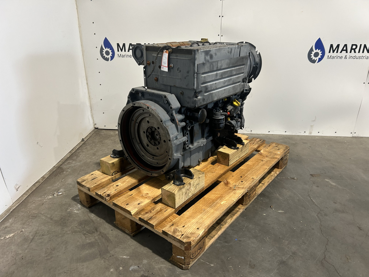 Deutz F4L 1011F - Двигатель для Строительной техники: фото 3 Deutz F4L 1011F - Двигатель для Строительной техники: фото 3