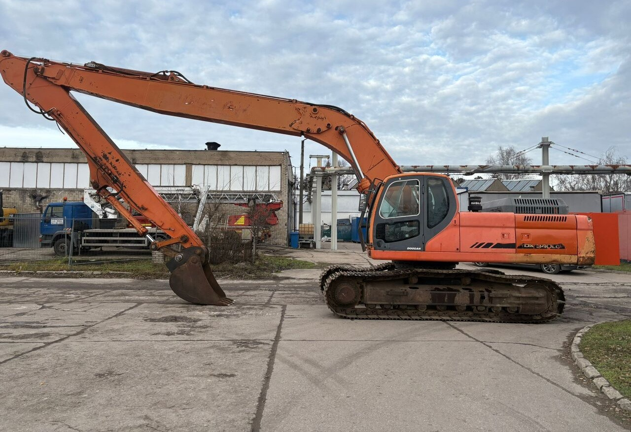 Doosan DX 340 LC long reach 17m - Гусеничный экскаватор: фото 1 Doosan DX 340 LC long reach 17m - Гусеничный экскаватор: фото 1