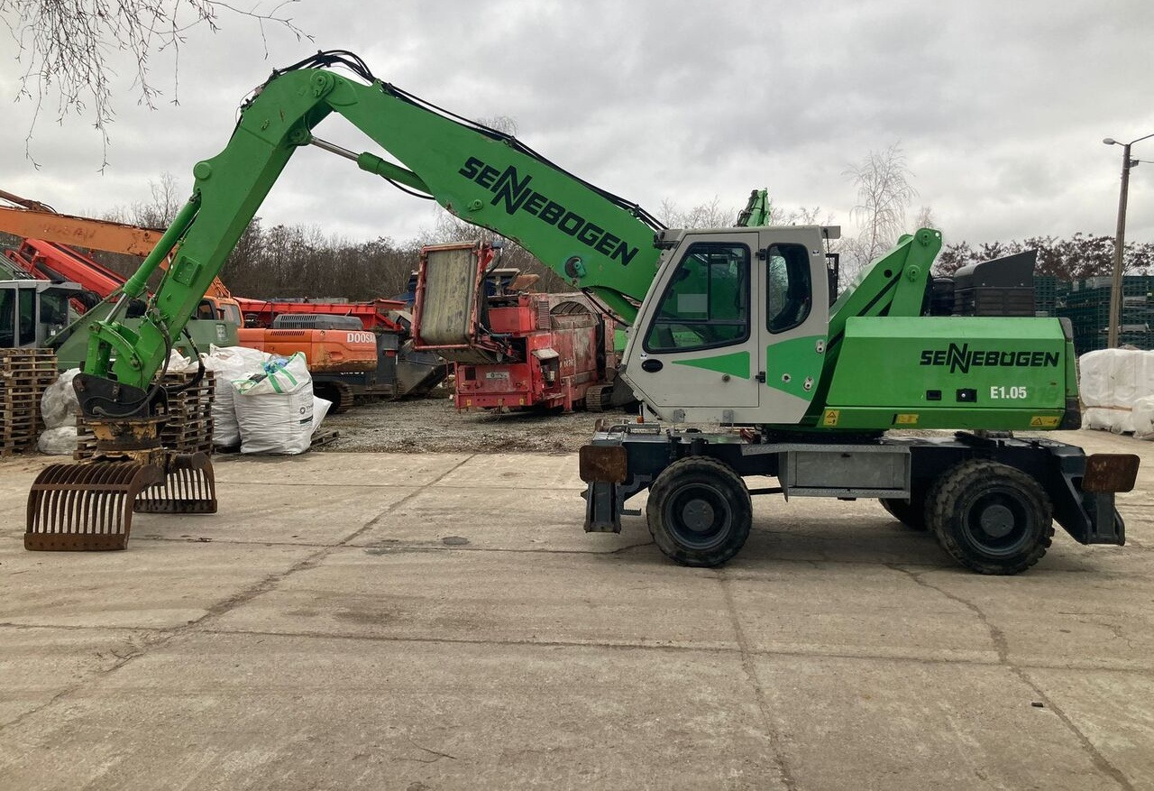 Sennebogen 818 M - Перегружатель: фото 1