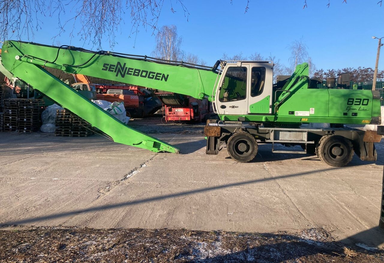 Sennebogen 830 - Перегружатель: фото 1