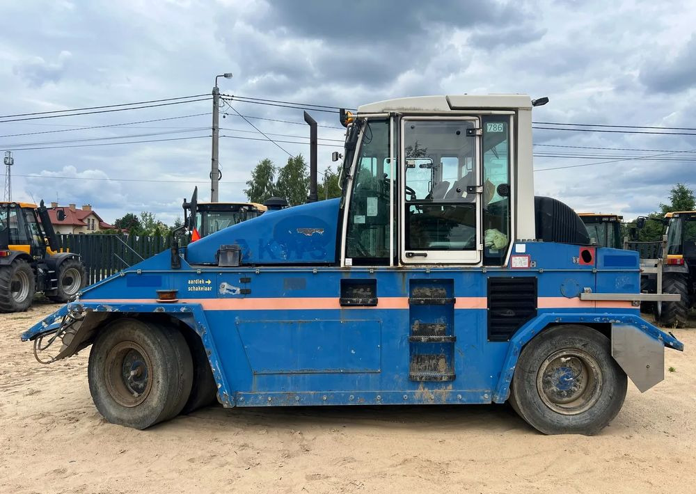 Ammann AP240 - Пневмоколесный каток: фото 3 Ammann AP240 - Пневмоколесный каток: фото 3