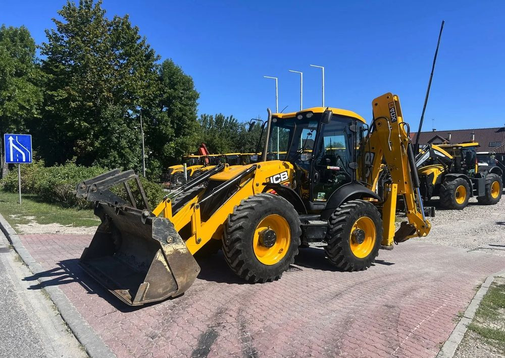 JCB 4CX - Экскаватор-погрузчик: фото 1