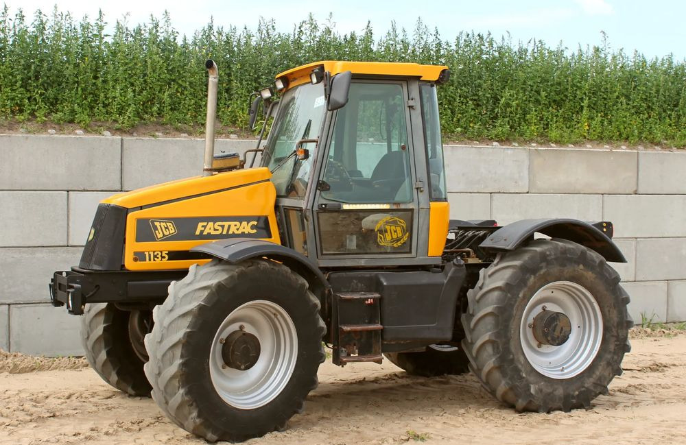 JCB Fastrac 1135 - Трактор: фото 1