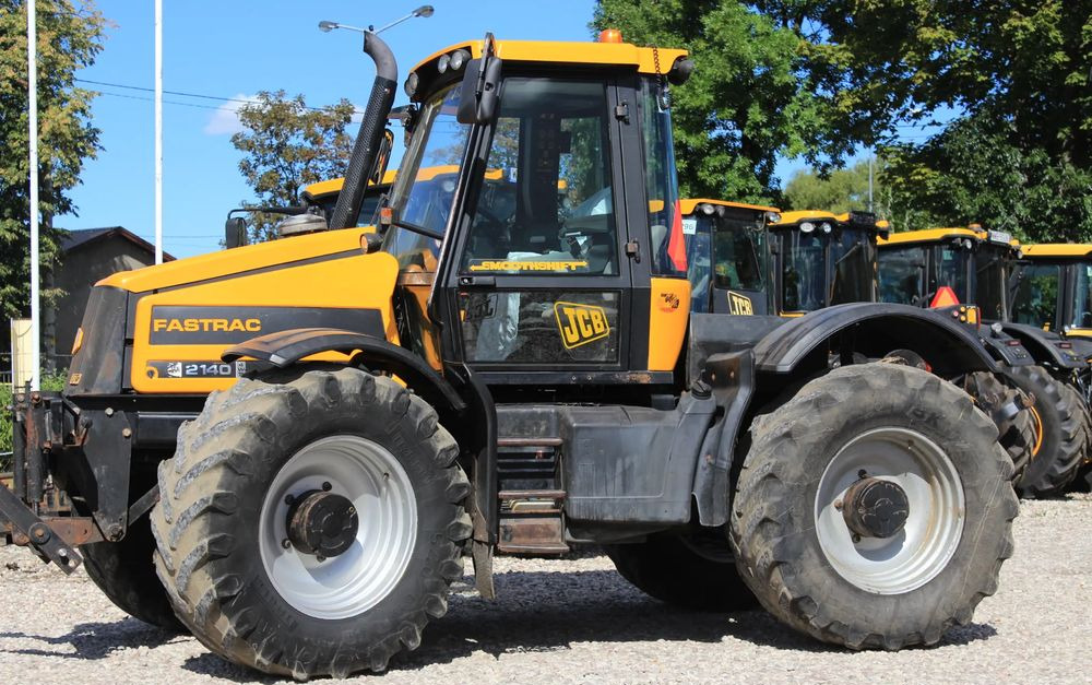 JCB Fastrac 2140 - Трактор: фото 1