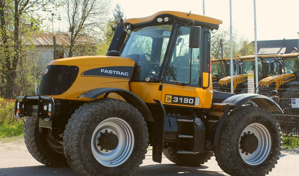 JCB Fastrac 3190 - Трактор: фото 1
