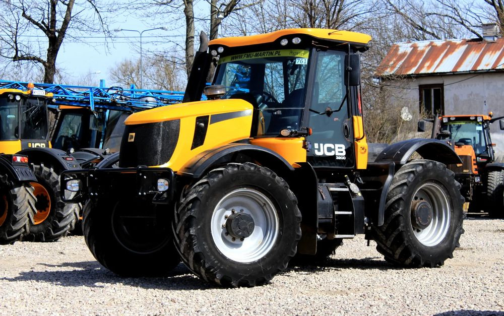JCB Fastrac 3200 - Трактор: фото 1