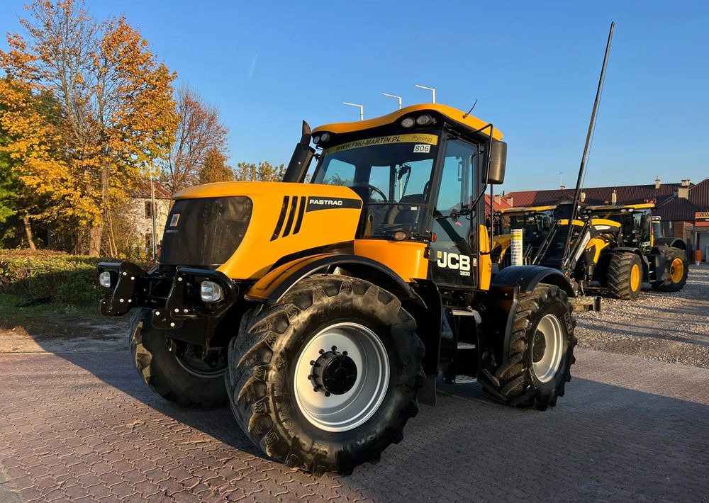 JCB Fastrac 3230 Xtra - Трактор: фото 1 JCB Fastrac 3230 Xtra - Трактор: фото 1