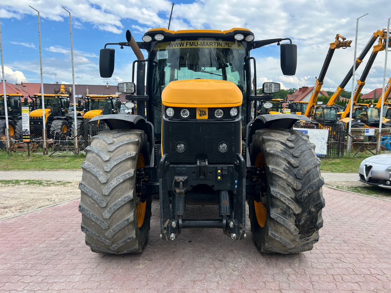 Трактор JCB Fastrac 4220: фото 8