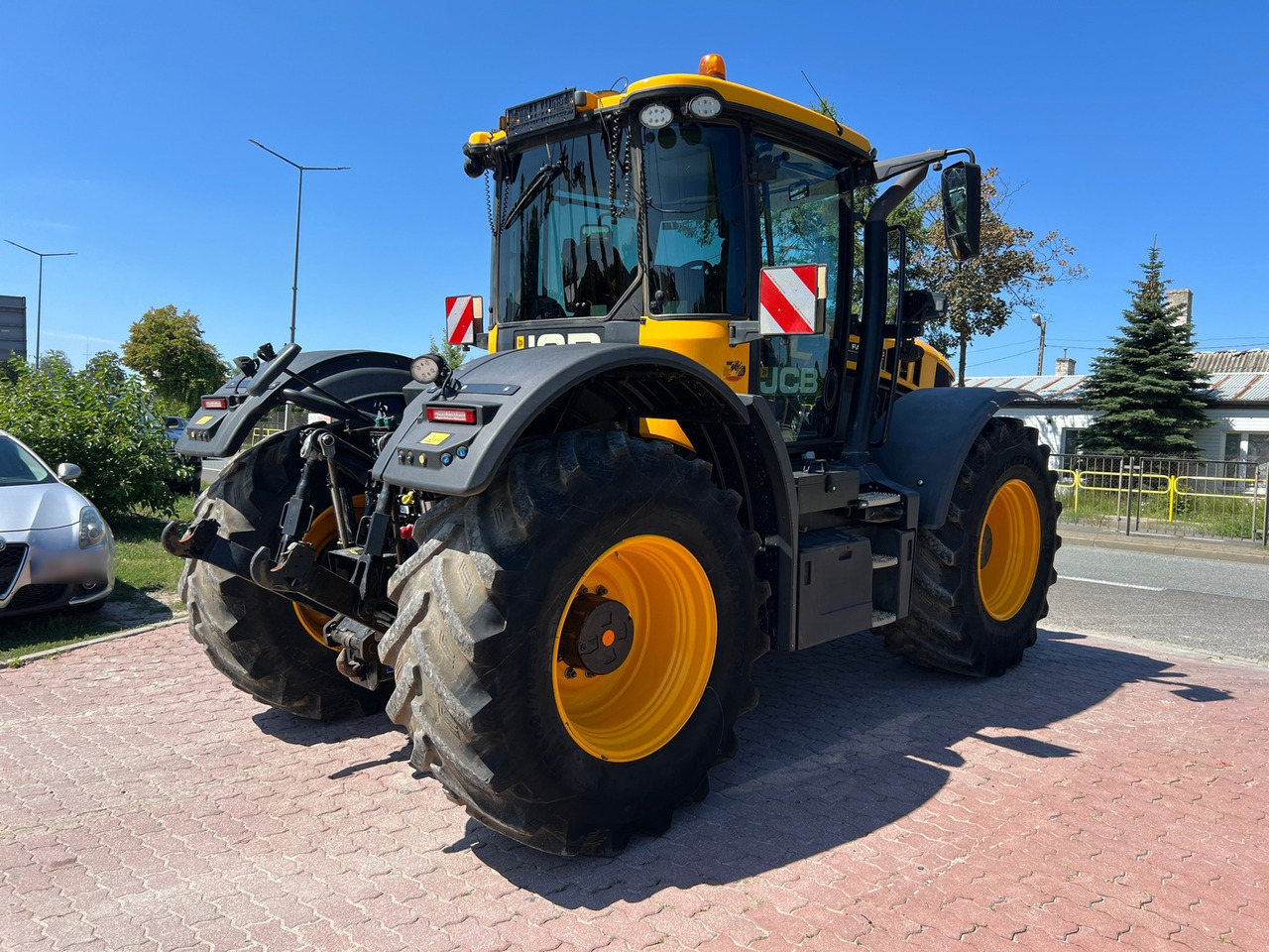 JCB Fastrac 4220 - Трактор: фото 5 JCB Fastrac 4220 - Трактор: фото 5