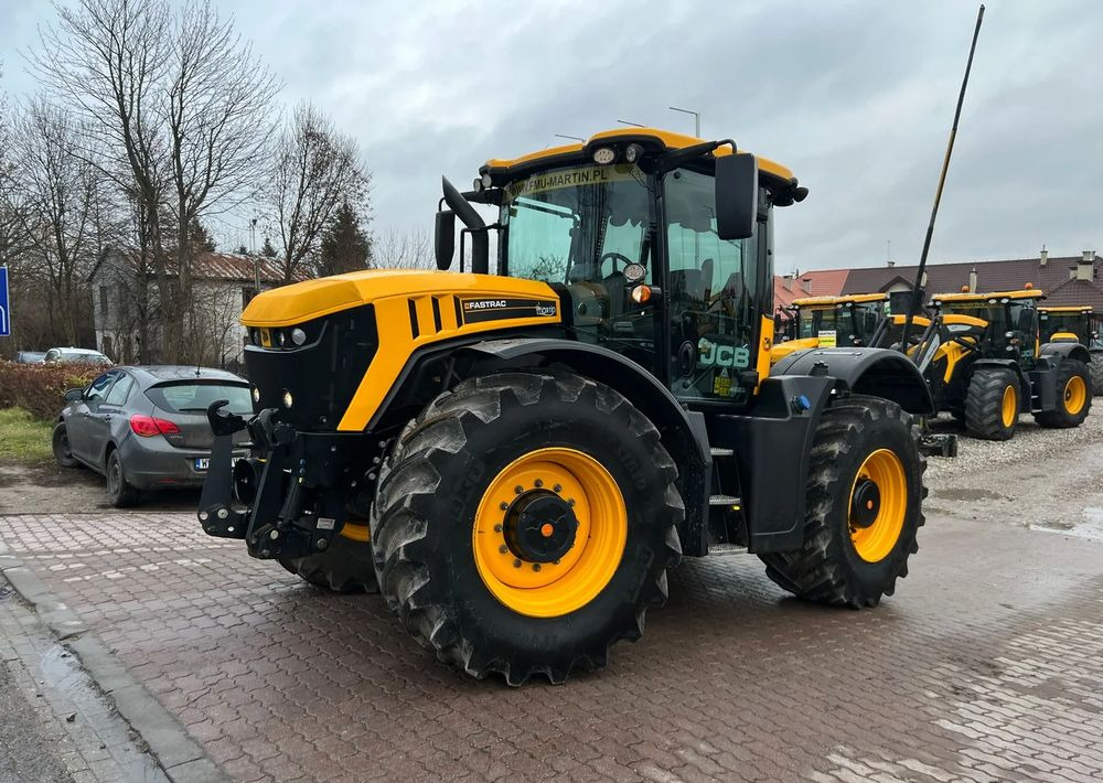 JCB Fastrac 4220 - Трактор: фото 1