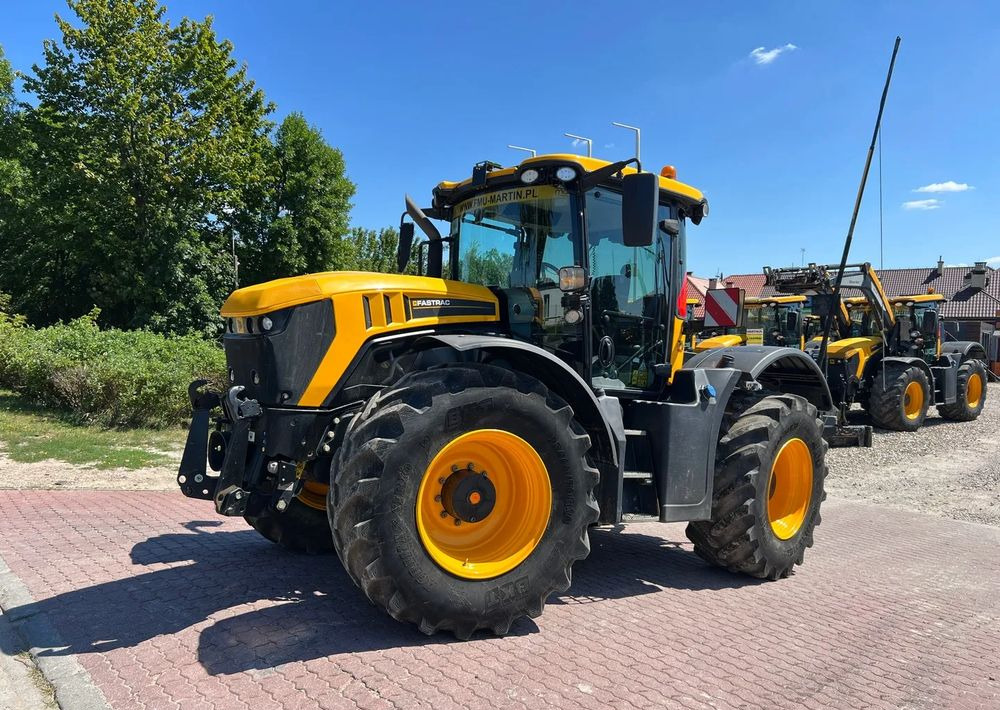 JCB Fastrac 4220 - Трактор: фото 1