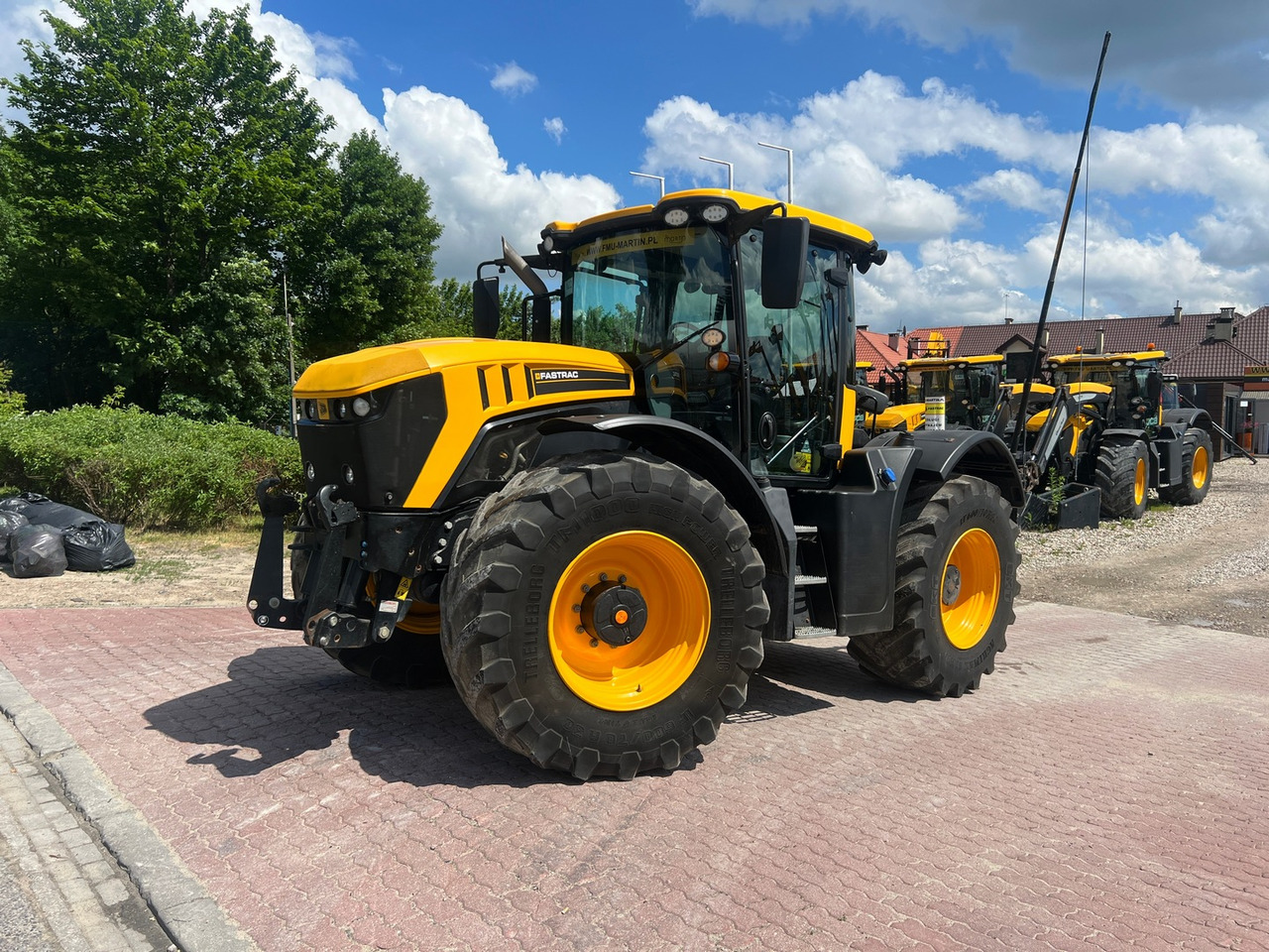 JCB Fastrac 4220 - Трактор: фото 1