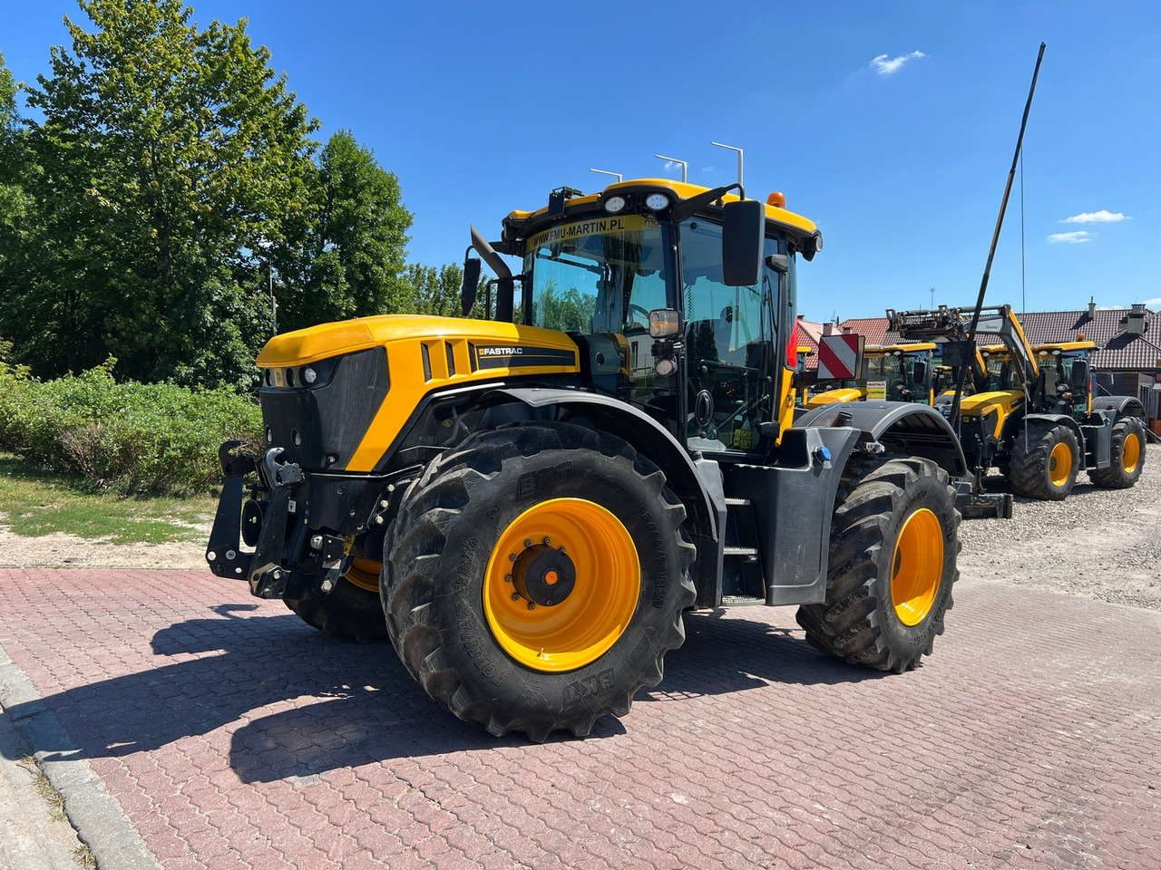 JCB Fastrac 4220 - Трактор: фото 1
