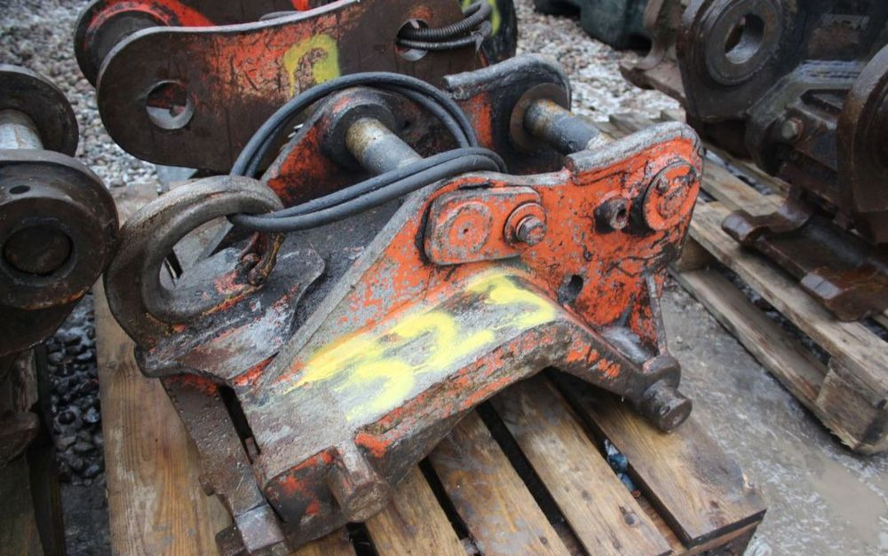 SZYBKO ZŁĄCZĘ DO KOPAREK JCB, CAT, VOLVO, KOMATSU, LIEBHERR I INNYCH - Запчасти: фото 1 SZYBKO ZŁĄCZĘ DO KOPAREK JCB, CAT, VOLVO, KOMATSU, LIEBHERR I INNYCH - Запчасти: фото 1