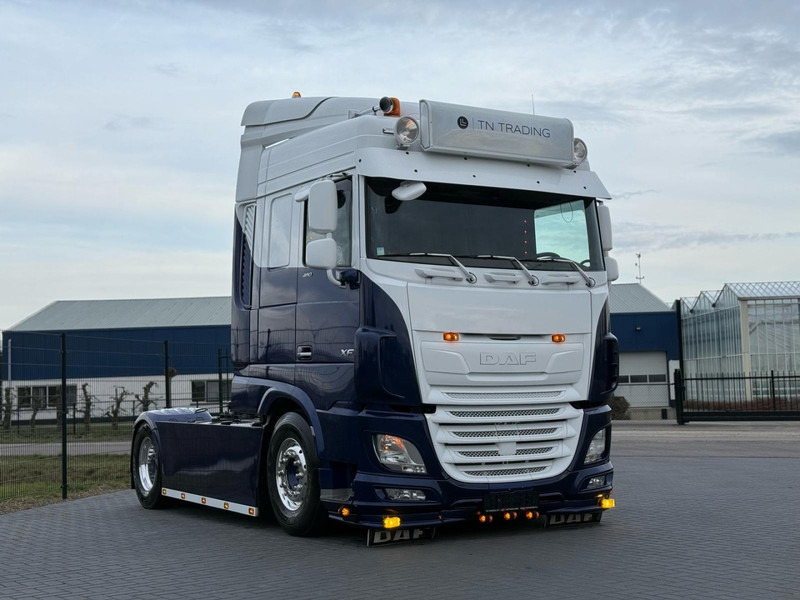 DAF XF 480 SHOWTRUCK, VOLLUCHT, SPECIAAL INTERIEUR, HYDRAULIEK, HANDBAK. - Тягач: фото 1 DAF XF 480 SHOWTRUCK, VOLLUCHT, SPECIAAL INTERIEUR, HYDRAULIEK, HANDBAK. - Тягач: фото 1