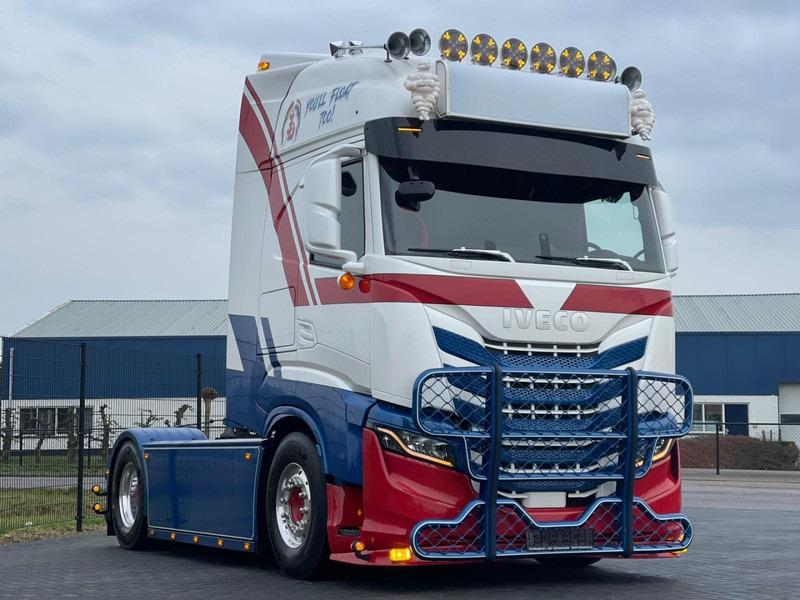 Iveco S-way 570 SHOW TRUCK, FULL AIR, S-WAY, LOW MILEAGE, NL TRUCK! - Тягач: фото 1 Iveco S-way 570 SHOW TRUCK, FULL AIR, S-WAY, LOW MILEAGE, NL TRUCK! - Тягач: фото 1