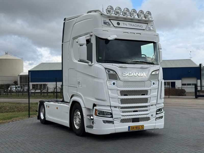 Scania S660 FULL AIR, LEATHER, ALCOA, 2X TANK, TOP CONDITION! - Тягач: фото 1 Scania S660 FULL AIR, LEATHER, ALCOA, 2X TANK, TOP CONDITION! - Тягач: фото 1