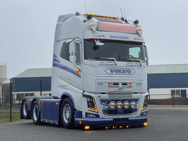 Volvo FH 16.750 SHOW TRUCK, FULL AIR, WB 3,10, SPECIAL INTERIOR, FULL! - Тягач: фото 1 Volvo FH 16.750 SHOW TRUCK, FULL AIR, WB 3,10, SPECIAL INTERIOR, FULL! - Тягач: фото 1