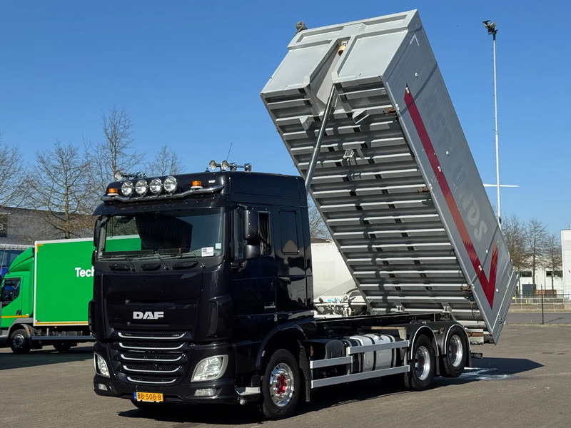 DAF XF 510 6x2 FAS - Benalu Alu 30M³ Kipper - Manual - Euro 6 - Самосвал: фото 1 DAF XF 510 6x2 FAS - Benalu Alu 30M³ Kipper - Manual - Euro 6 - Самосвал: фото 1