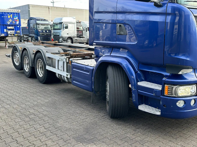 Scania R520 V8 8x4*4 Bdf / Retarder / 2 Tank / Full Air / Euro 6 - Грузовик-контейнеровоз/ Сменный кузов: фото 3 Scania R520 V8 8x4*4 Bdf / Retarder / 2 Tank / Full Air / Euro 6 - Грузовик-контейнеровоз/ Сменный кузов: фото 3